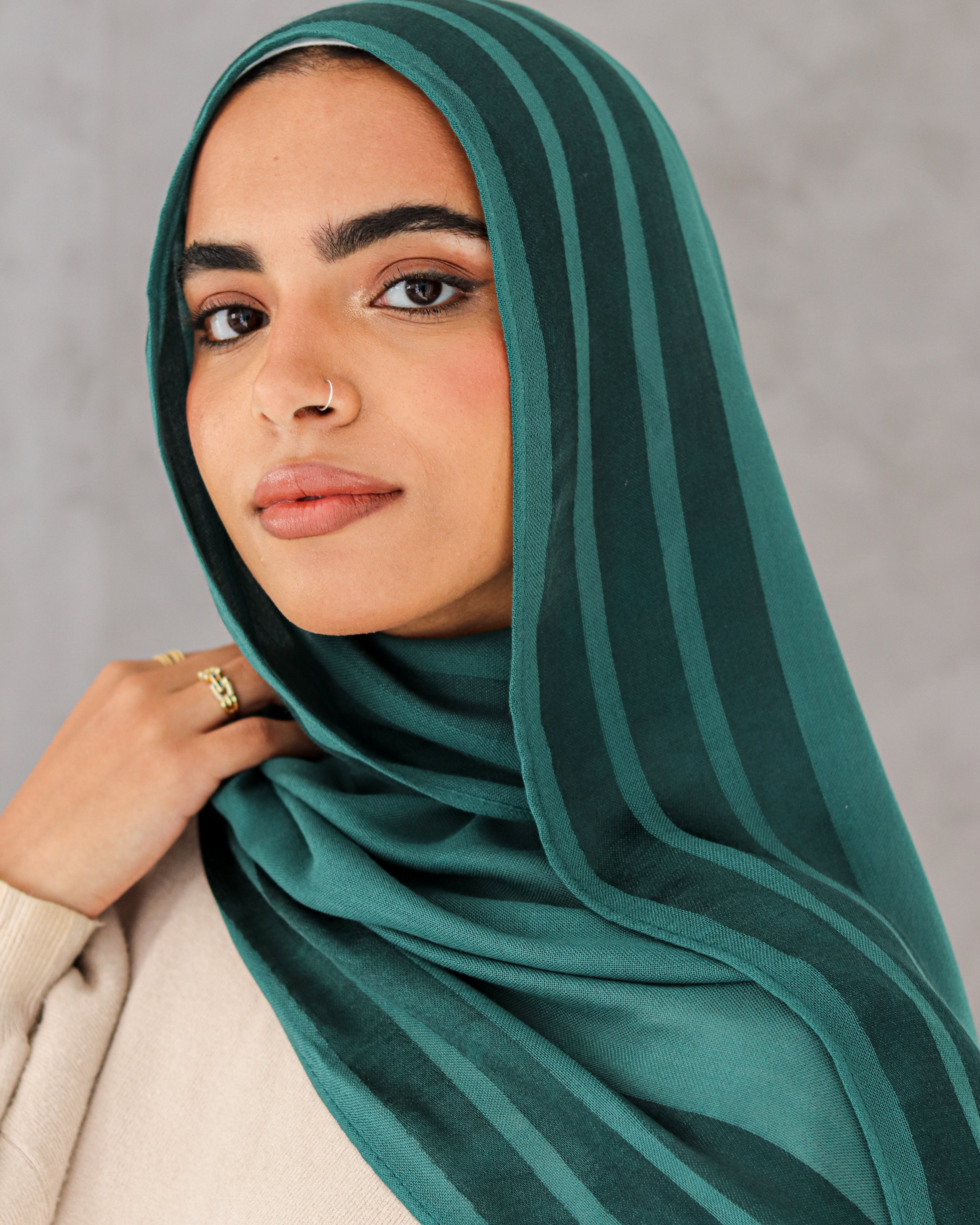 Dark Green Cotton X Satin Scarf